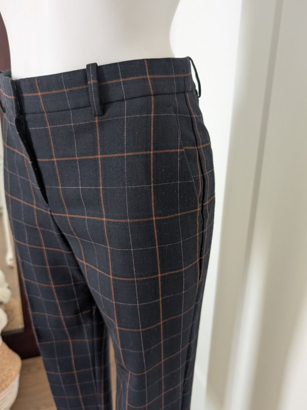 Theory Mid Rise Straight Leg Trousers Dress Pants - Picture 7 of 7